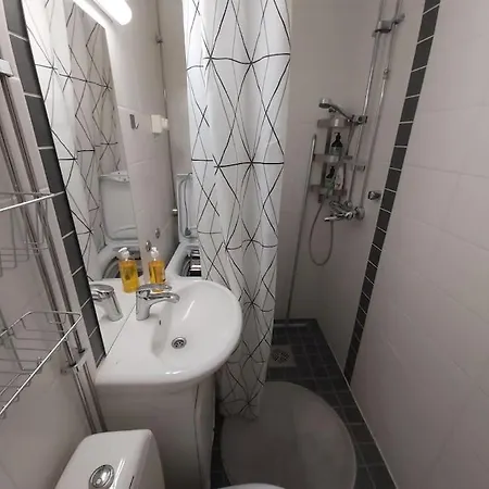1br In The Center Of *